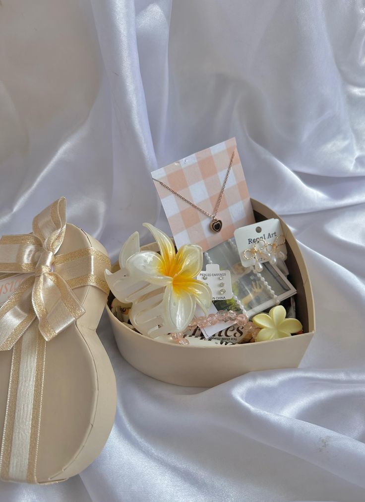 Cute Aesthetic gift for her