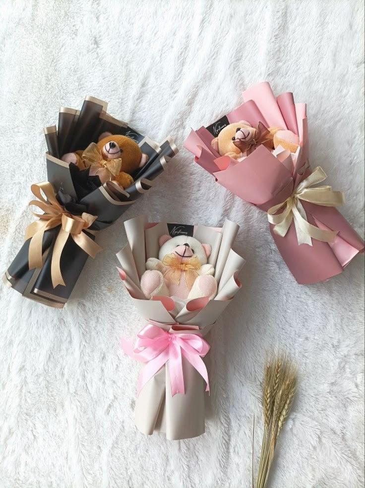Teddy Bear Mini Bouquet – Cute Gift Surprise